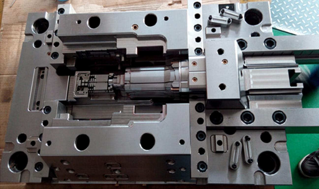 Injection Mold for Electr